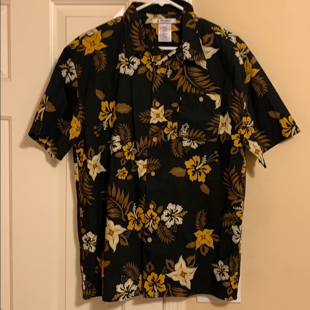 Disney short sleeved button down shirt